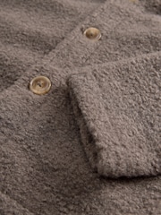 Neutrale Farbe - Shacket aus Borg-Fleece in normaler Passform - Bild 13 von 13