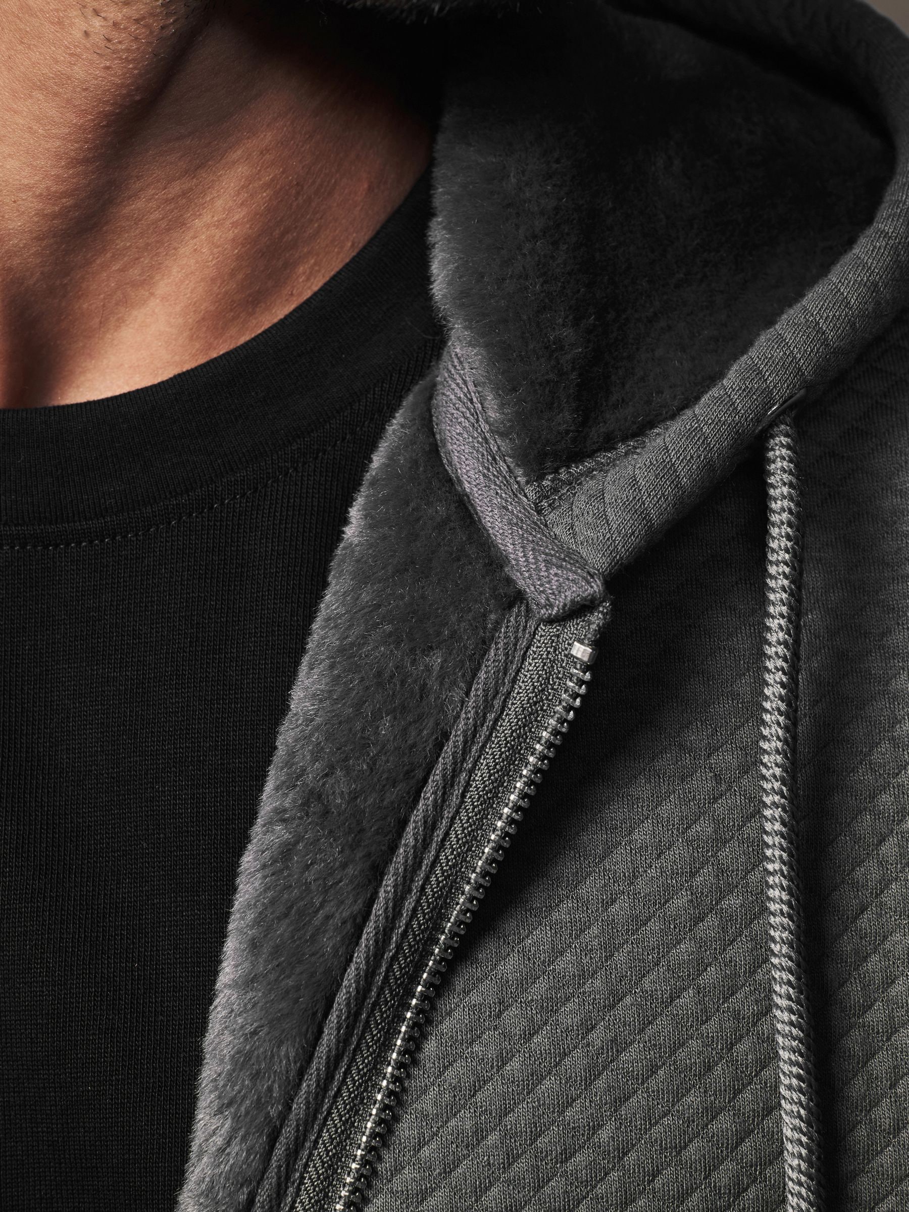 【超美品】 Faux Fur Lined Zip Up Hooded 最終値下げ Faux Fur Lined Zip Up Hooded Sweatshirt | Supreme 22fw