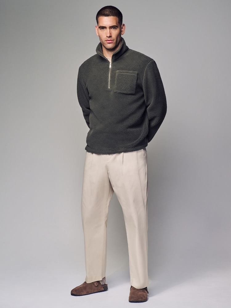 Green Zip Neck Quarter Fleece - Image 2 of 8 Green Zip Neck Quarter Fleece - Image 2 of 8