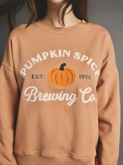 Burnt Orange Relaxed Fit Pumpkin Sprice Brewing Co heavy Boucle Graphic Sweatshirt - Image 3 of 4