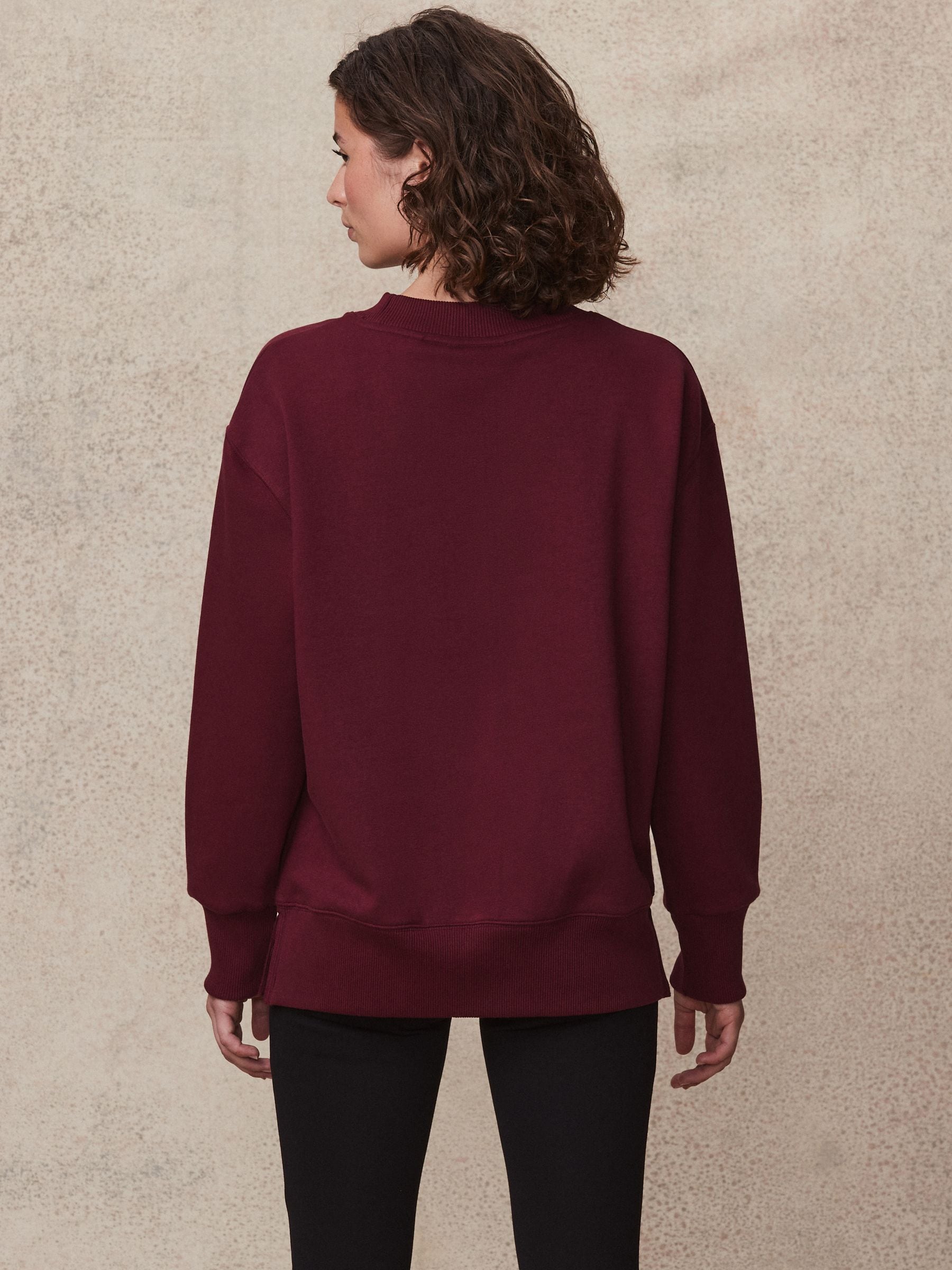 の 人気アイテムランキング Relaxed Red Berry Burgundy Buy Fit Longline Essentials トップス