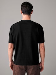 Schwarz - Reguläre Passform - T-Shirt aus schwerem Material - Bild 4 von 7