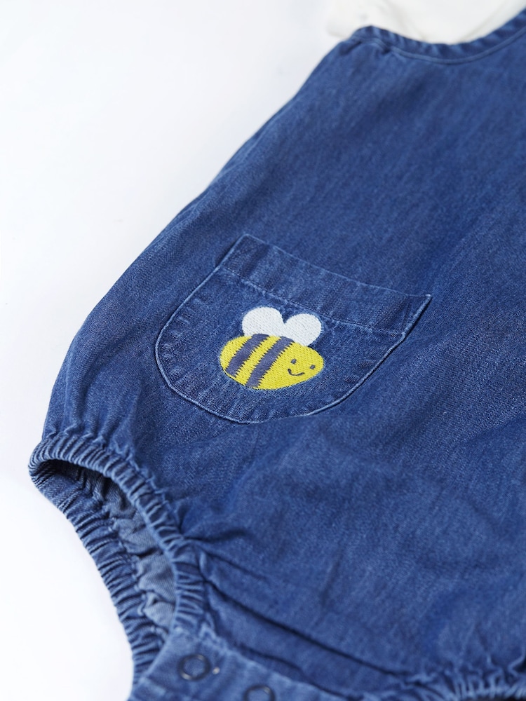 Pelele de tejido cambray azul con apliques de abeja de algodón Frugi - Imagen 3 de 3