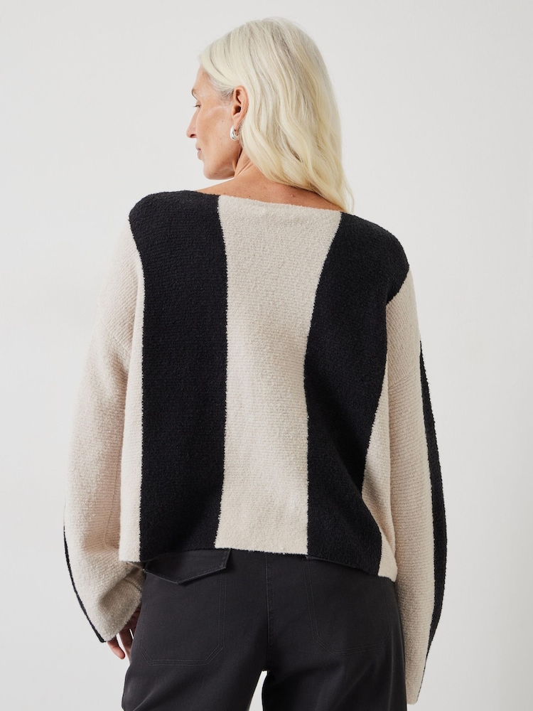 Hush Everlee Gestreifter Strickpullover mit weitem Ausschnitt - Bild 2 von 5 Hush Everlee Gestreifter Strickpullover mit weitem Ausschnitt - Bild 2 von 5