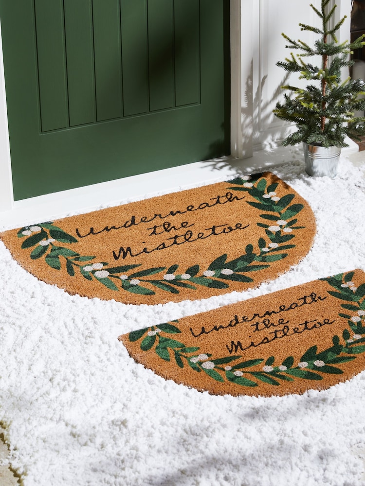 Green Christmas Mistletoe Round Doormat - Image 3 of 7