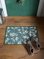 Green Washable Mistletoe Christmas Doormat - Image 2 of 4
