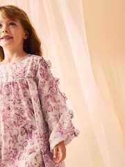 فستان بنقشة زهور متشابكة بتصميم ثلاثي الأبعاد 3D من Laura Ashley - صورة 6 من 10