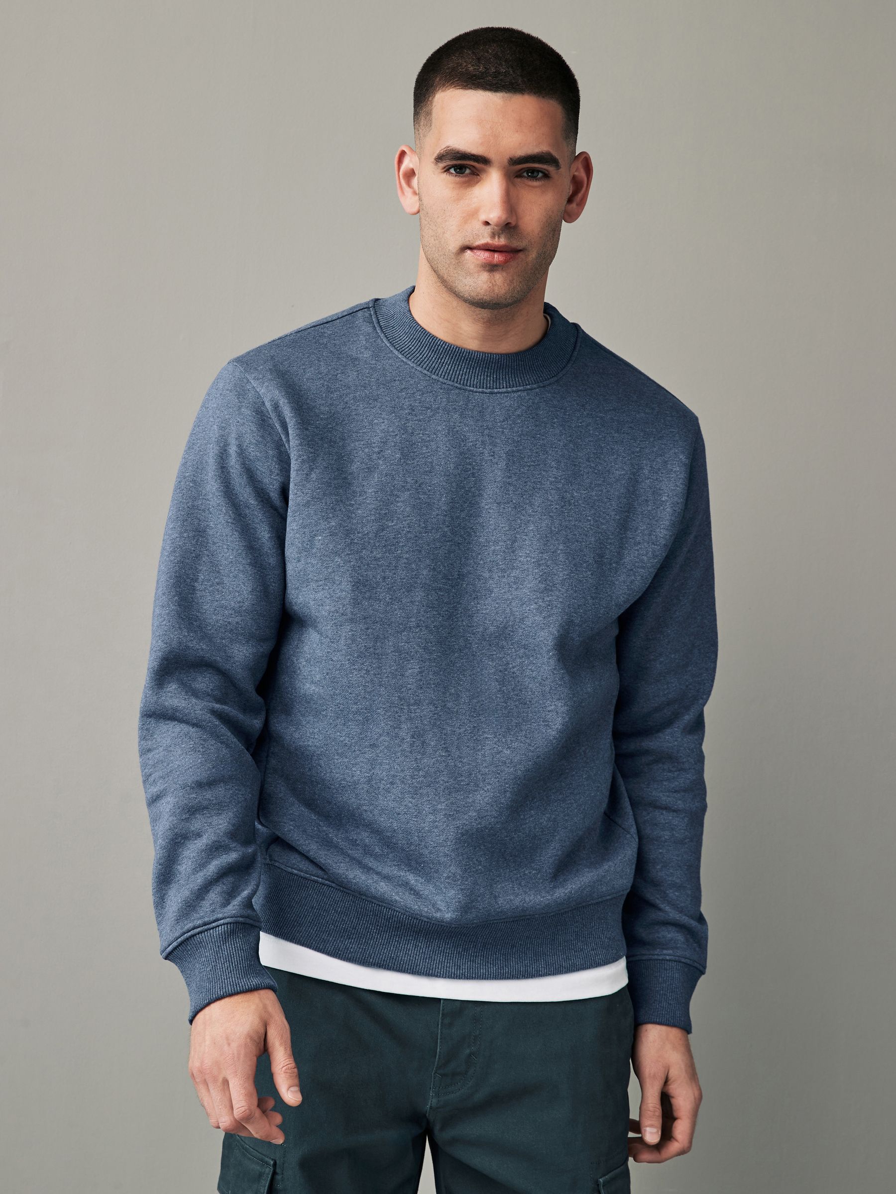 Kupte si Džínovina - Klasicky padnoucí - Rich Jersey Crew Sweatshirt z Next  Česká republika