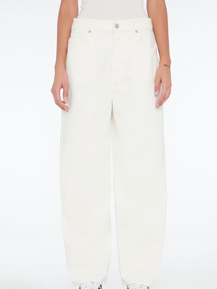 7 For All Mankind Jayne Tapered Mankind White Jeans - Image 5 of 9