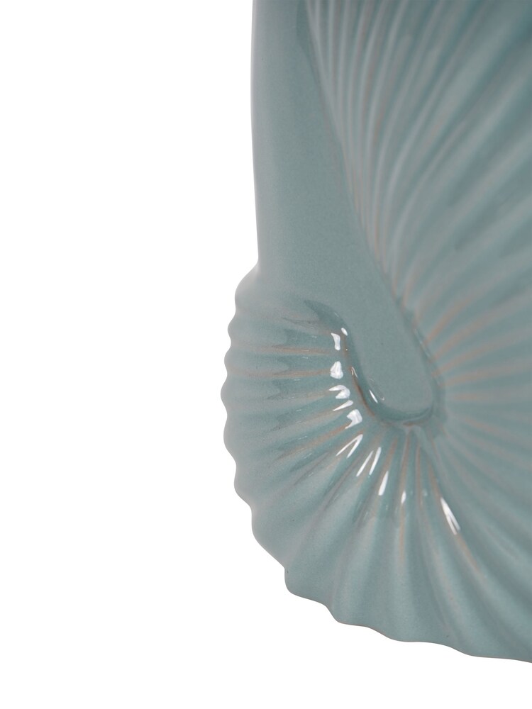 Laura Ashley Blue Harriston Conche Vase - Image 5 of 5 Laura Ashley Blue Harriston Conche Vase - Image 5 of 5