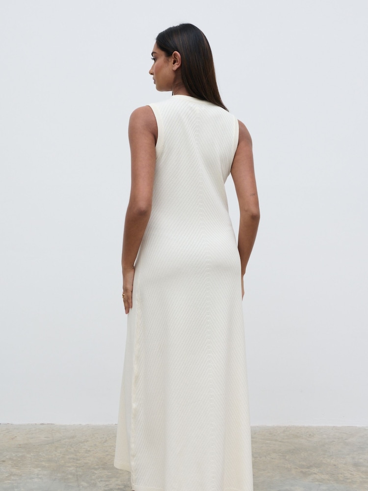 Pretty Lavish Cream Portia Shift Knit Midaxi Dress - Image 4 of 4 Pretty Lavish Cream Portia Shift Knit Midaxi Dress - Image 4 of 4
