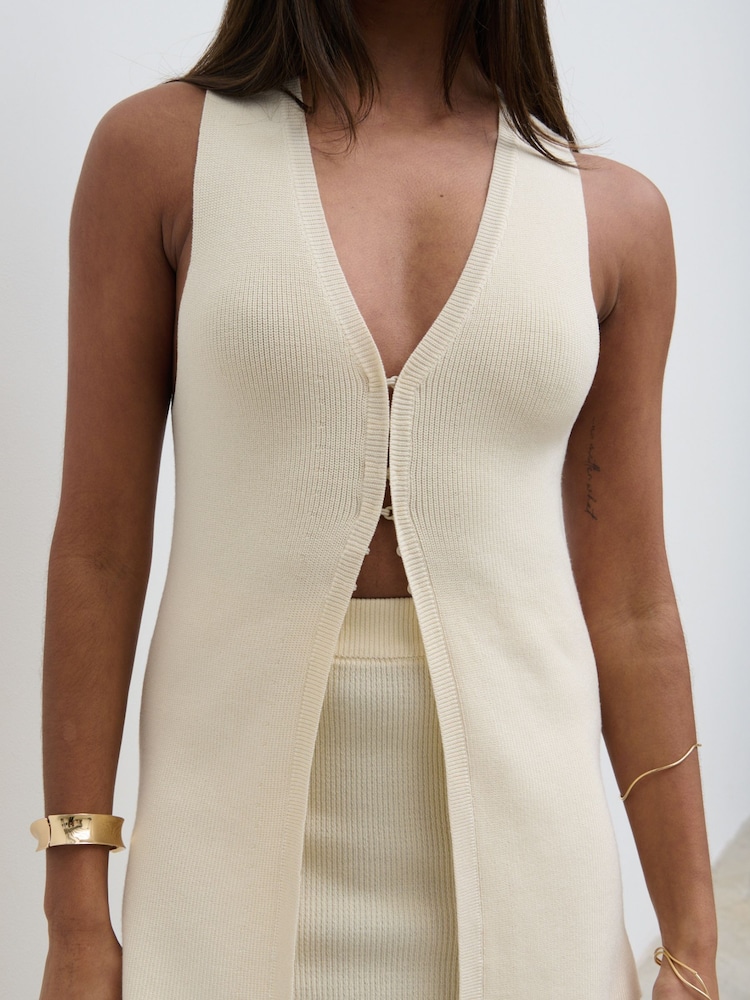 Pretty Lavish Cream Jodie Edge To Edge Knit Waistcoats - Image 2 of 3 Pretty Lavish Cream Jodie Edge To Edge Knit Waistcoats - Image 2 of 3