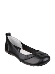 Negro - Zapatos de bailarina Janessa de Hush Puppies - Imagen 2 de 5