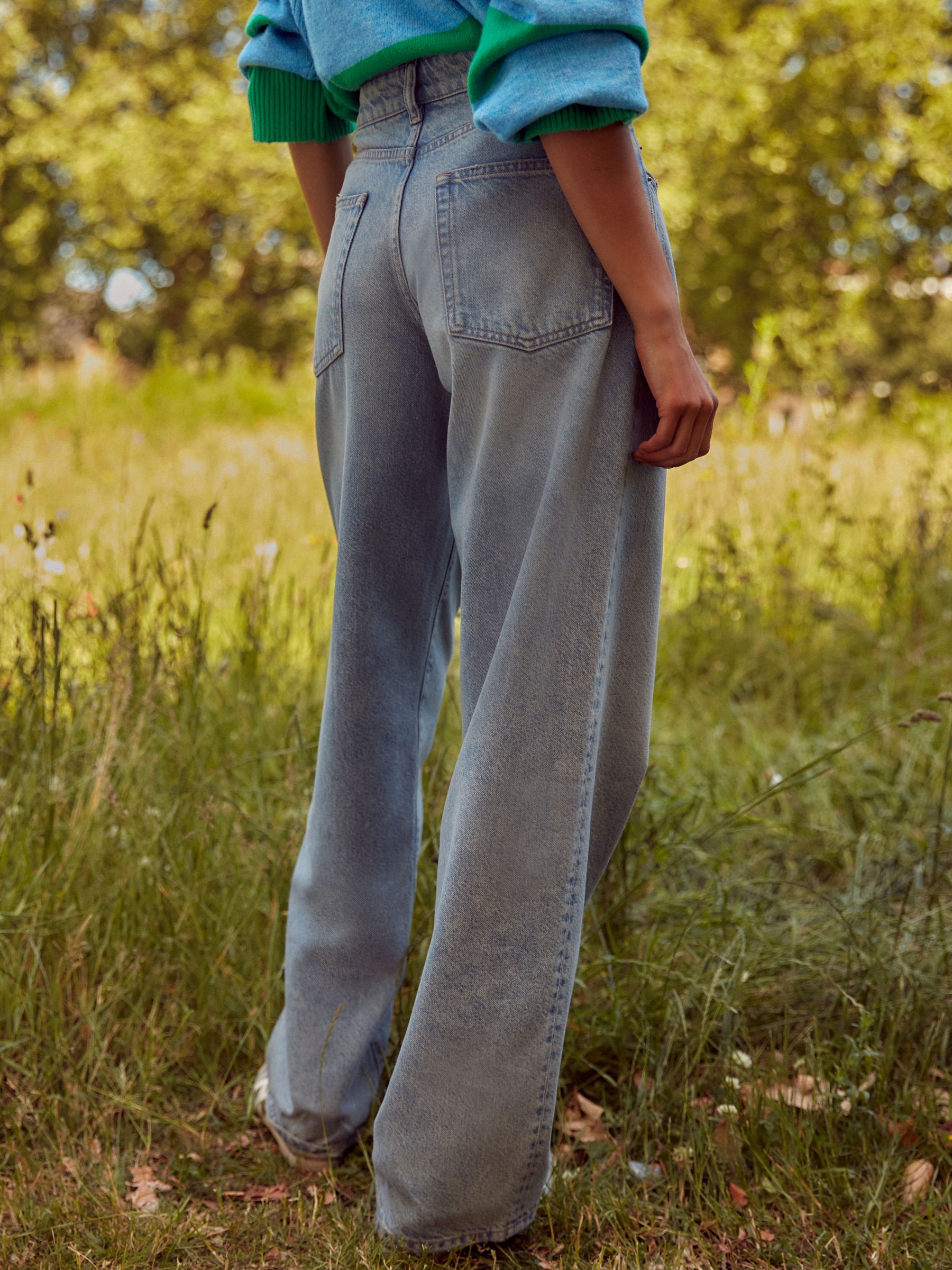 Przeglądaj Jasnoniebieski - Baggy Wide leg Jeans z Next Polska