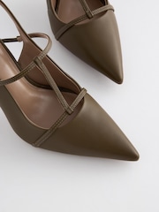 Verde cáqui - Forever Comfort® Leather T-Bar Point Toe Heels - Imagem 3 de 5