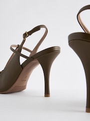 Verde cáqui - Forever Comfort® Leather T-Bar Point Toe Heels - Imagem 4 de 5