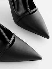 Preto - Forever Comfort® Leather T-Bar Point Toe Heels - Imagem 8 de 10