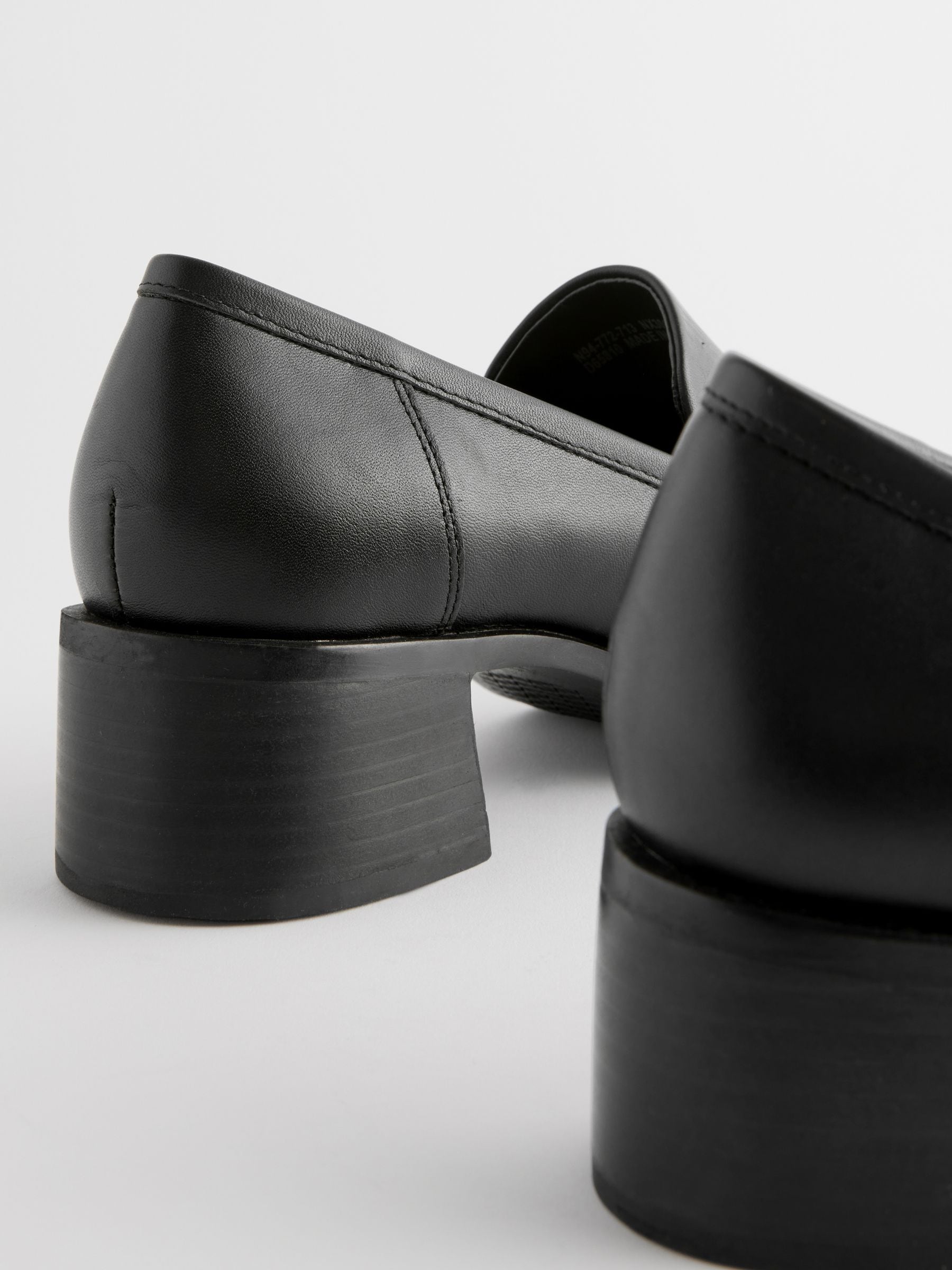 【meltthelady】 square loafer black Square Loafer Black in Leather – The Row