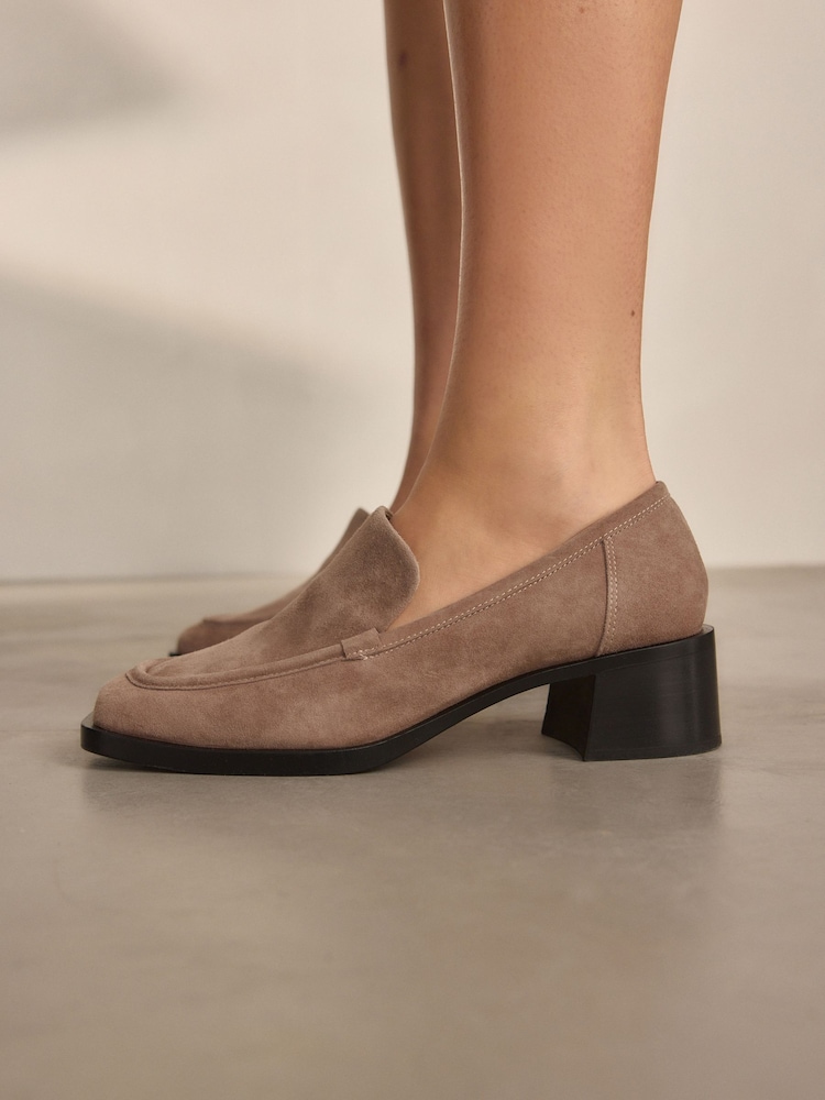 Peščeno rjava - Forever Comfort® Usnje Square Toe Heel Loafers - Slika 1 iz 9 Peščeno rjava - Forever Comfort® Usnje Square Toe Heel Loafers - Slika 1 iz 9
