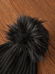 Schwarz - Strickmütze aus 100 % Kaschmir mit Bommel - Image 6 of 7