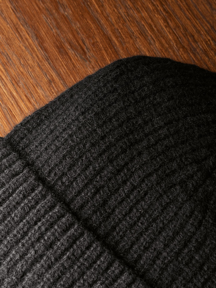 Black Wool Cashmere Beanie Hat - Image 6 of 7