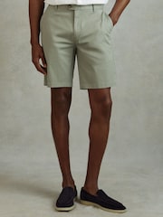 Reiss Pistachio Wicket Modern Fit Cotton Blend Chino Shorts - Image 1 of 5