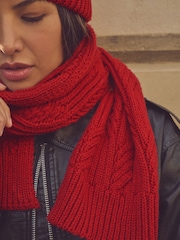 Red Cable Knit Heavyweight Scarf - Image 4 of 7