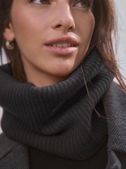 Black Wool Cashmere Snood - Image 4 of 7