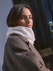 Cream Wool Cashmere Snood - Image 2 of 7