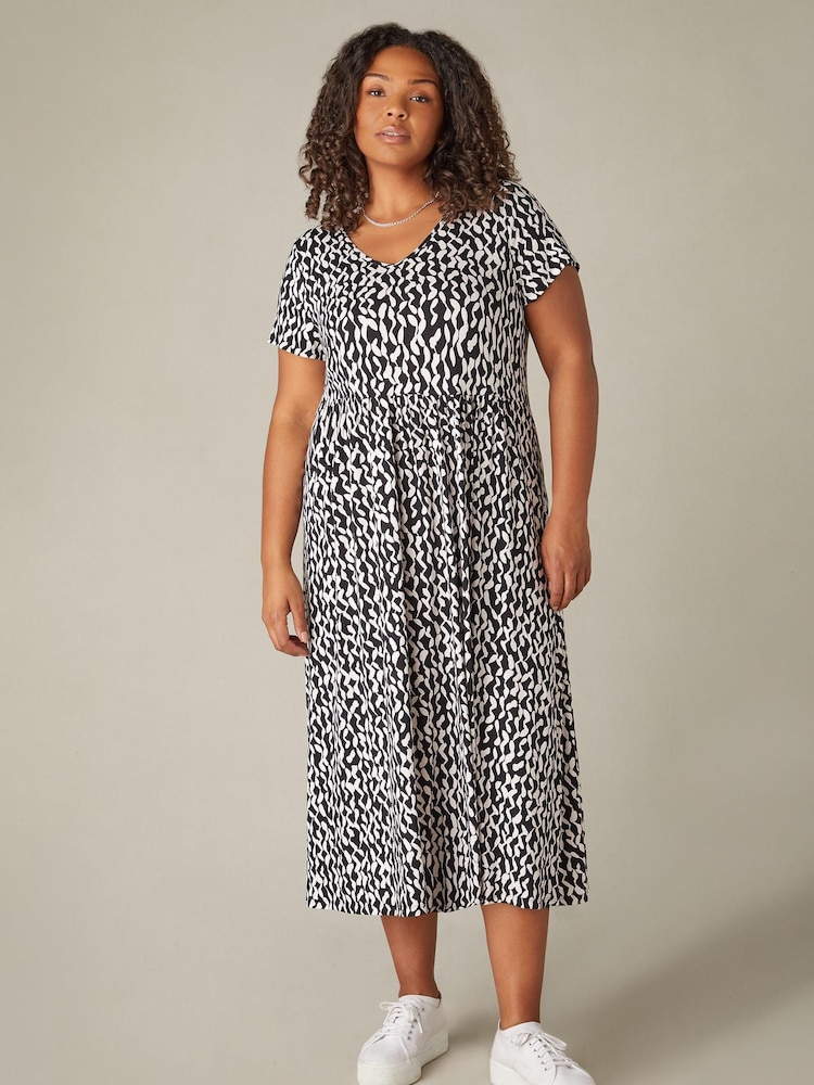 Live Unlimited Black Curve Curl Print Jersey Short Sleeve Midi Dress - Image 1 of 6
