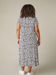 Live Unlimited Black Curve Curl Print Jersey Short Sleeve Midi Dress - Image 4 of 6