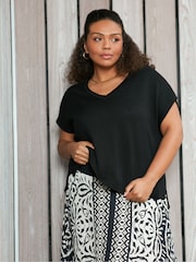 Live Unlimited Curve Rock mit Mono-Placement-Print und Zipfelsaum - Bild 4 von 8