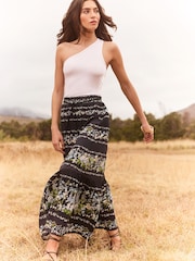 Lipsy Black Floral Printed Tiered Maxi Skirt - Image 3 of 4