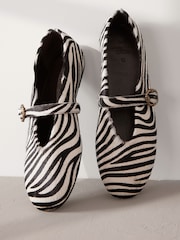 Zebra Standard/Wide Fit Signature Leather Mary Jane Shoes - Image 6 of 9