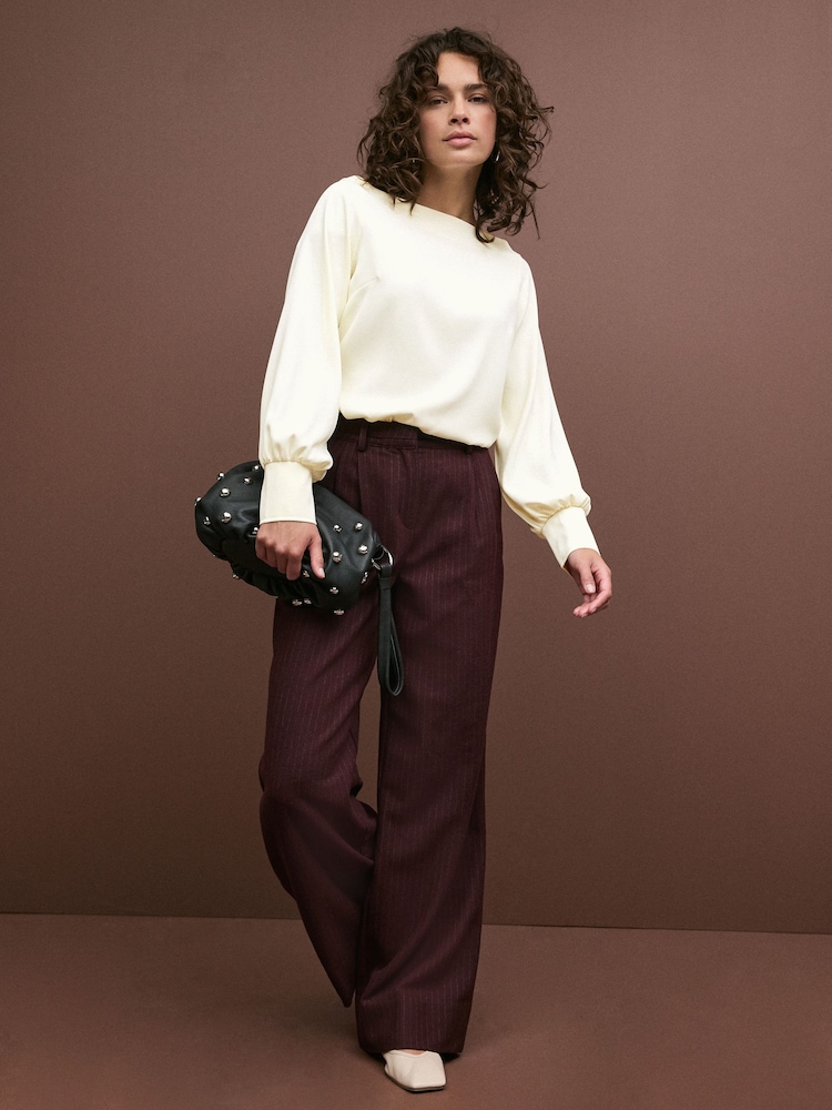 بيج فاتح - Long Sleeve Gathered Sides Blouse - صورة 2 من 10