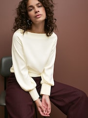بيج فاتح - Long Sleeve Gathered Sides Blouse - صورة 3 من 10