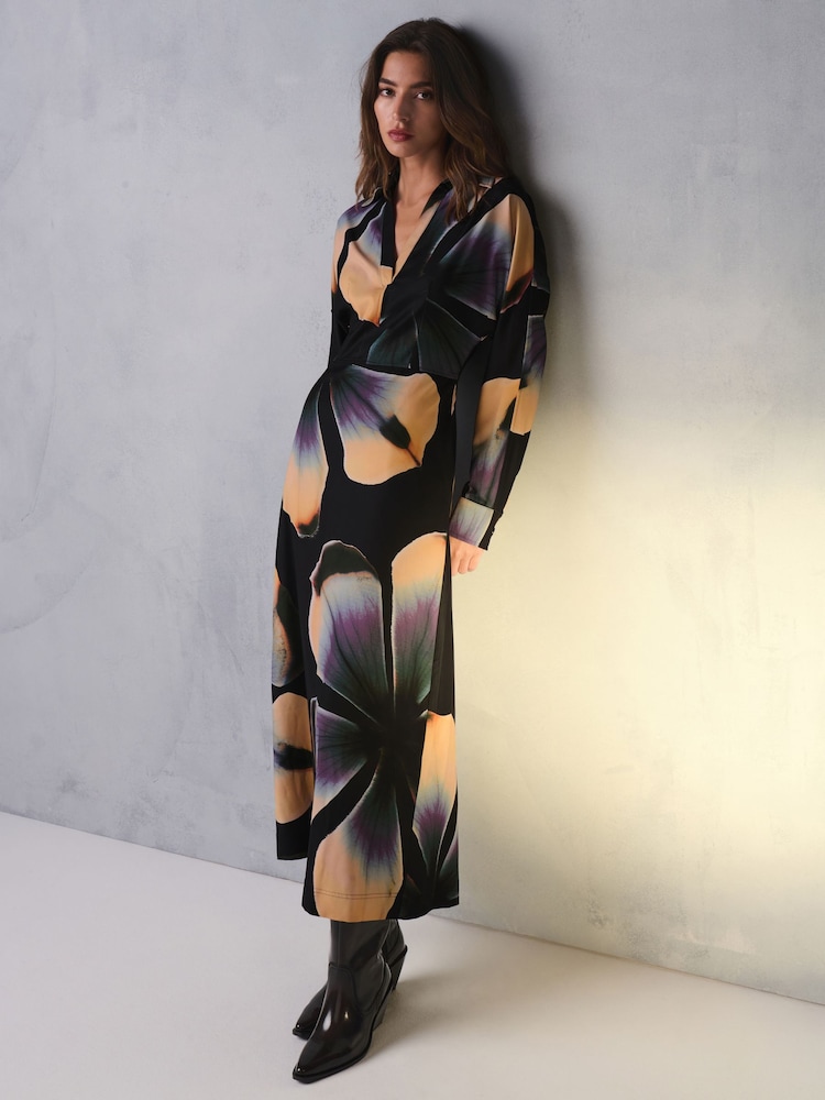 Черный в цветочек - Long Sleeve V-Neck Midi Dress - Image 1 of 7