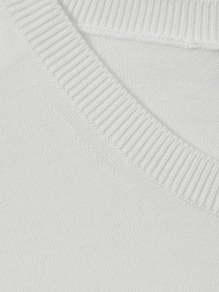 Oscar Jacobson Knitted Cotton Crew Neck T-Shirt - Image 6 of 6