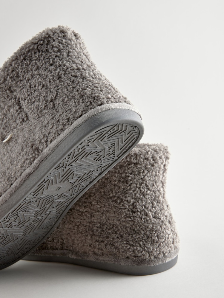 Grau - Hausstiefel mit Teddyfell - Bild 7 von 7 Grau - Hausstiefel mit Teddyfell - Bild 7 von 7