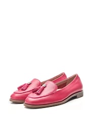 Moda in Pelle Pink Emmarose Leopard Head Tassel Trim Loafers - Image 2 of 4