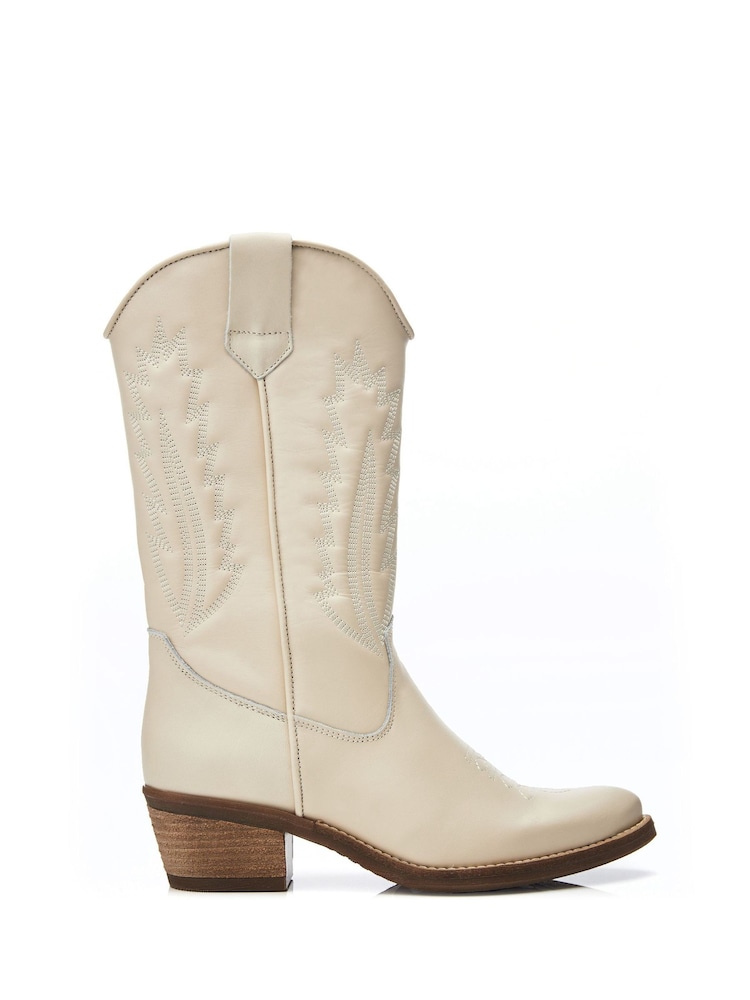 Moda in Pelle Fanntine Mid Leg Pointed Western Boots - Image 1 of 4