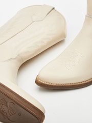 Moda in Pelle Fanntine Mid Leg Pointed Western Boots - Image 4 of 4