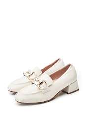 Bela - Moda in Pelle Fenet Soft Square Toe Heeled Snaffle Trim Loafers - Slika 3 iz 5