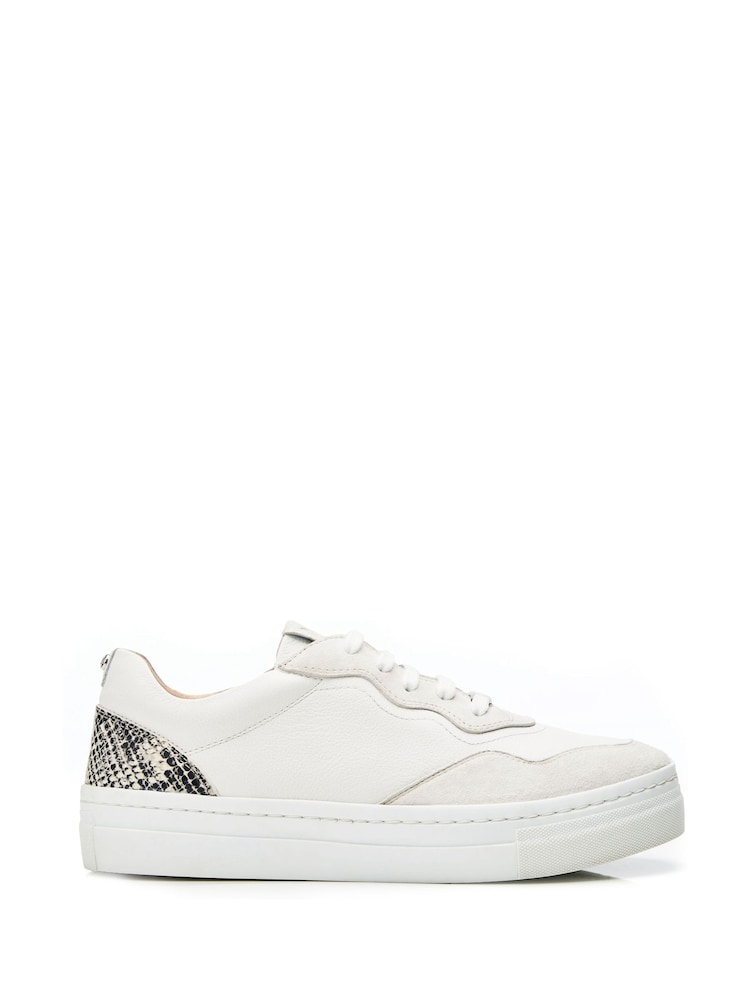 Moda in Pelle Adalaya Scallop Chunky White Trainers - Image 1 of 4