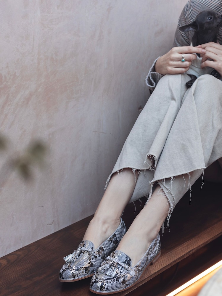Moda in Pelle Evvaa Flat Slip on Tassle Leather Barrel Loafers - Image 1 of 5