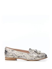 Moda in Pelle Evvaa Flat Slip on Tassle Leather Barrel Loafers - Image 2 of 5