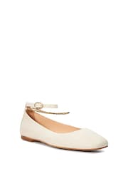 Cream - Dune London Halles Ankle Chain Ballet lahki športni copati - Slika 4 iz 6