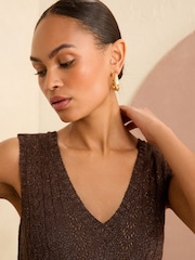 Love & Roses, Strickweste mit Zopfmuster im Metallic-Look - Bild 4 von 4