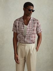 Reiss Tobacco Prentice Geometric Print Cuban Collar Shirt - Image 5 of 6