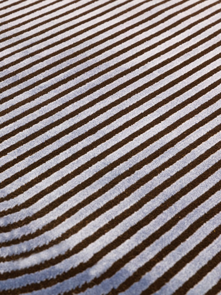 Asiatic Rugs Black Navy Kuza Shape Rug - Image 3 of 3